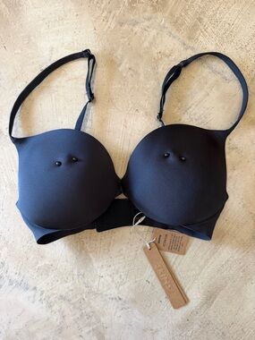 NWT, Skims Ultimate Pierced Nipple Push-Up Bra